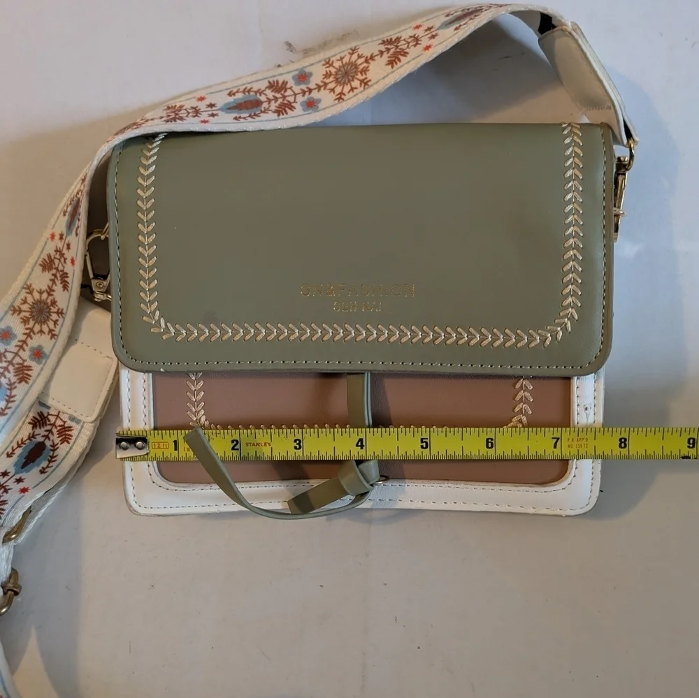 SN & Fashion SEN NAI Crossbody Bag. Pink And Green . Floral Strap Design
